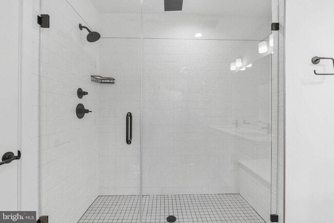 Building Photo - 3212 Evergreen Walk
