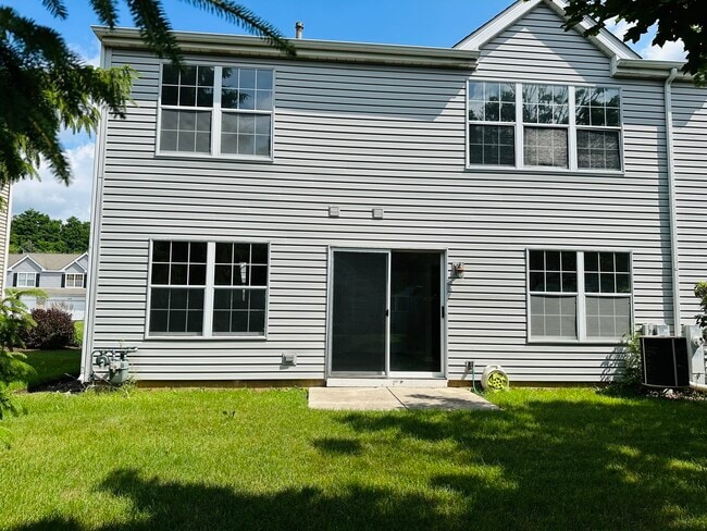 Building Photo - 701 Savannah Ln