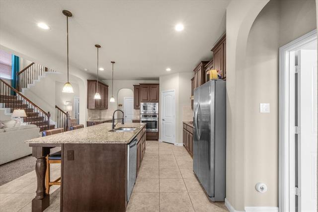 Building Photo - 8912 Jewelflower Dr