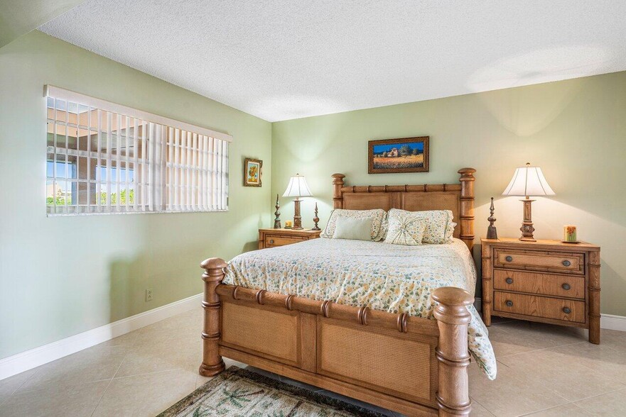 Guest Bedroom - 6200 NW 2nd Ave
