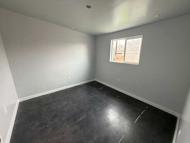 Building Photo - 1619 Wyoming LLC