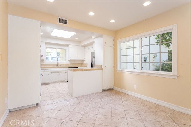 Building Photo - 11761 Encino Ave
