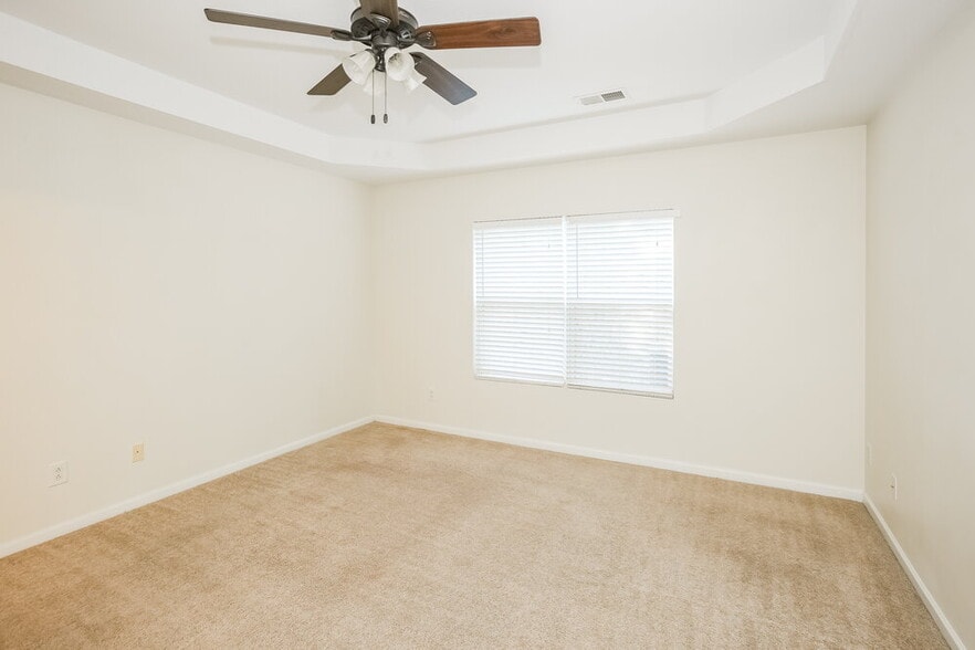 Building Photo - 15132 Oldcorn Ln