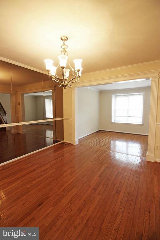 Building Photo - 5117 Bellemeade Ln