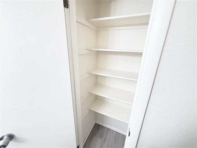 Building Photo - 325 W 100 S