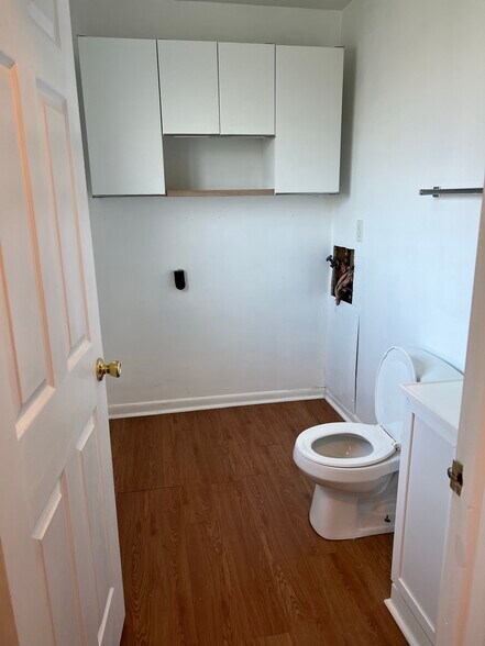 Half Bath on Main Level has washer/dryer hookup - 89 N 16th Ave