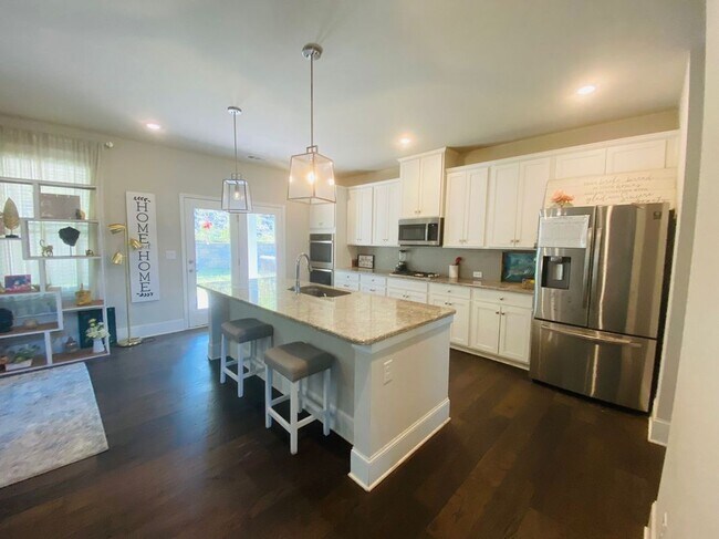 Building Photo - 5274 Sophia Downs Ct