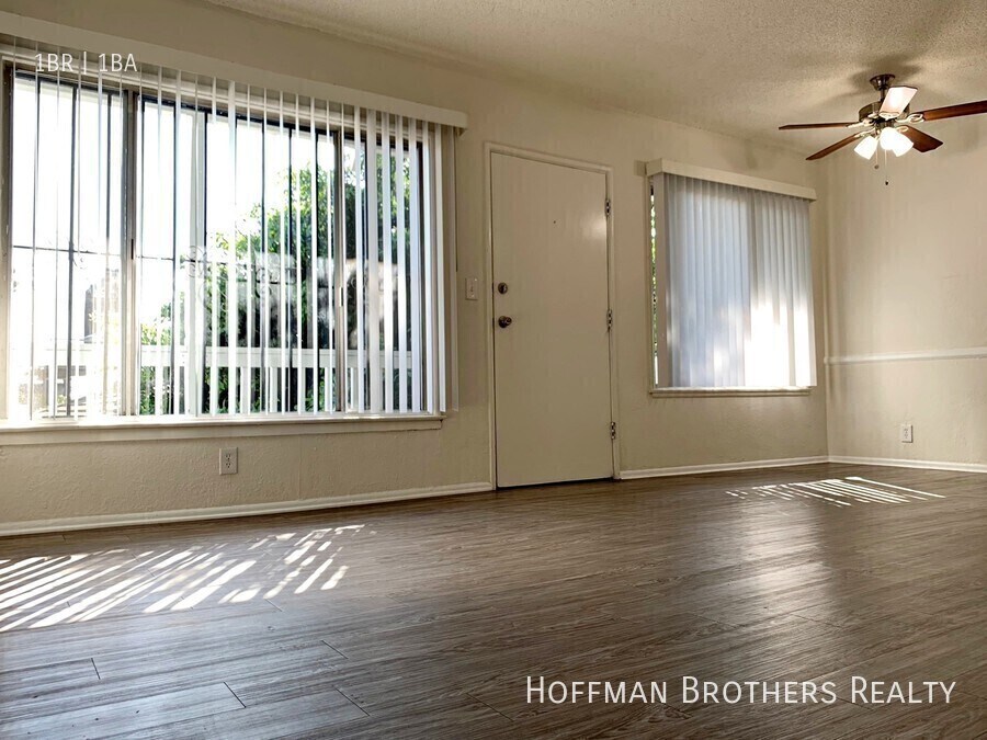 Building Photo - 4845 W Slauson Ave