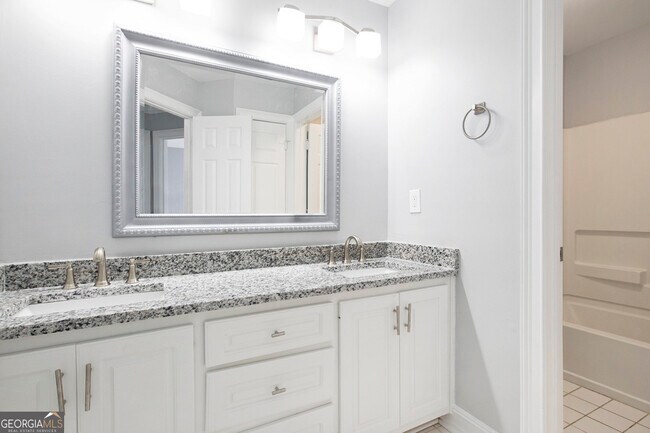 Building Photo - 2995 Wellbrook Dr
