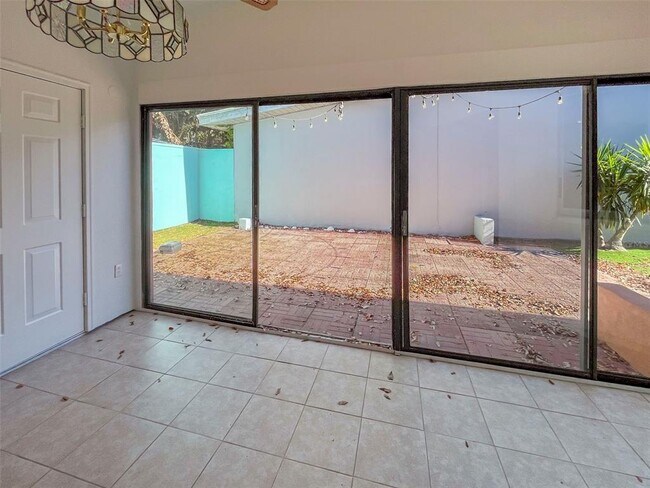 Building Photo - 3957 Proctor Rd