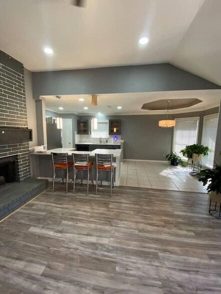 Building Photo - 1045 Pepperidge Dr