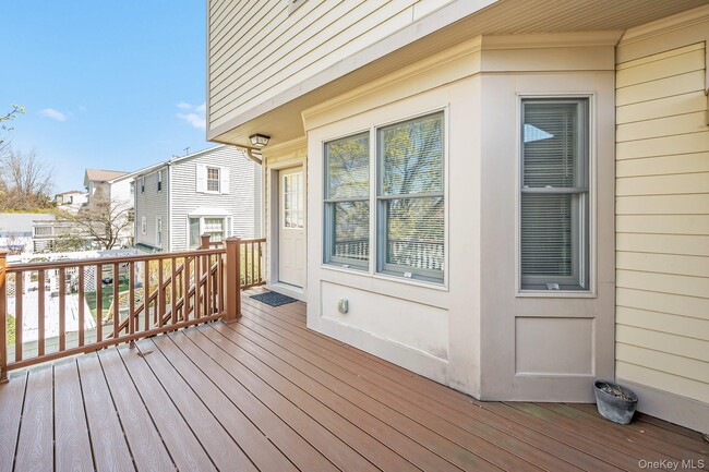 Building Photo - 85 Park Ave