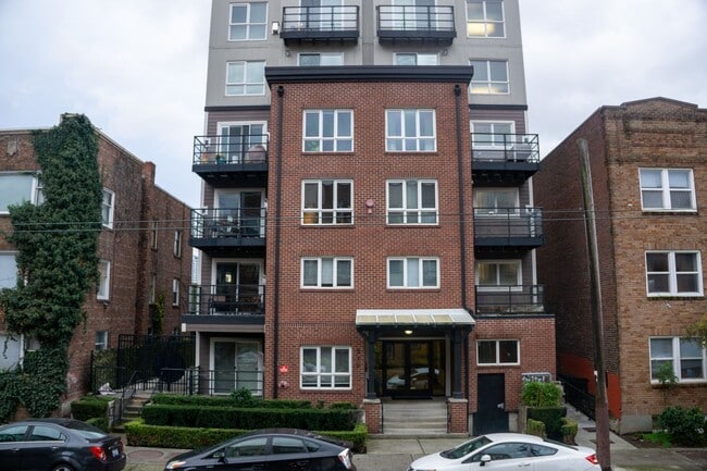 Building Photo - Spacious and Modern Ground Floor 2 bed 2 b...
