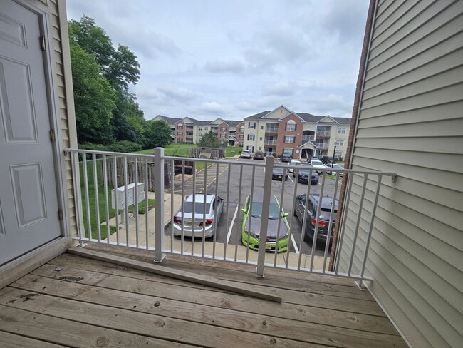 Building Photo - Gated community, 2nd fl condominium with 3...