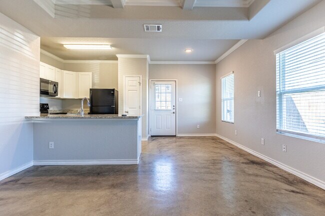 Building Photo - 6265 Eddie Way