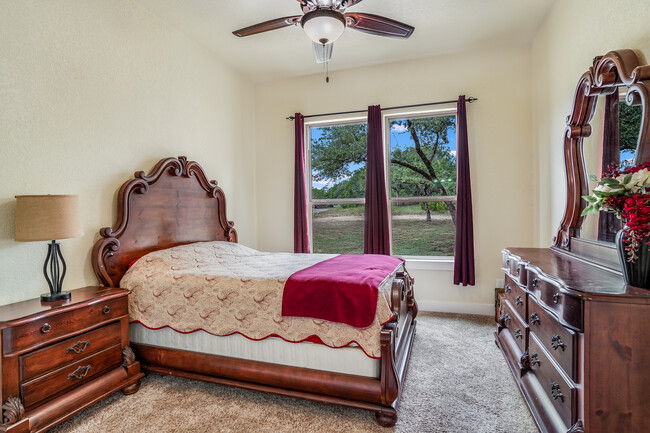 Building Photo - 1194 Vaquero Way