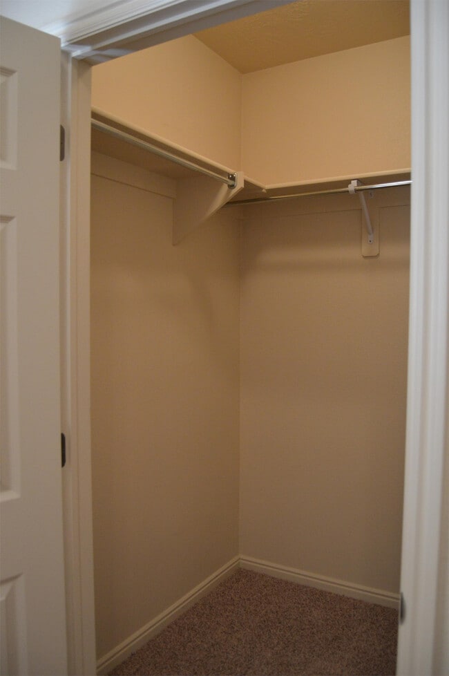 Building Photo - 1552 W 110 N