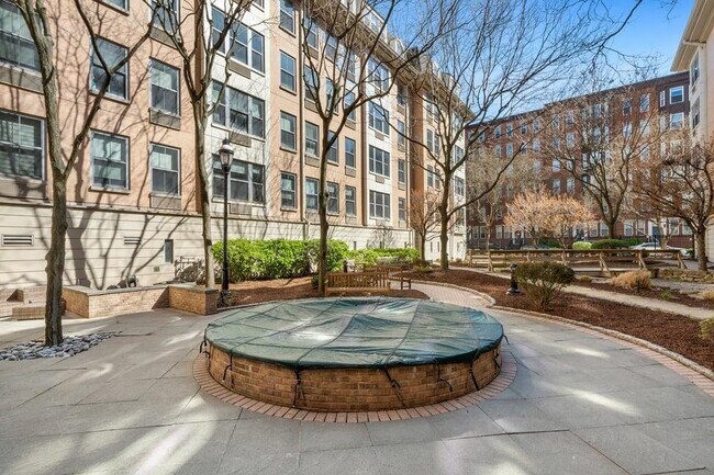 Building Photo - 149 Essex St