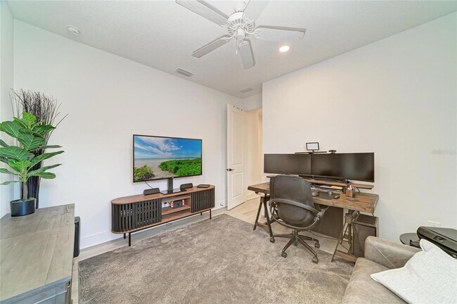 Building Photo - 1047 Waterline Ct