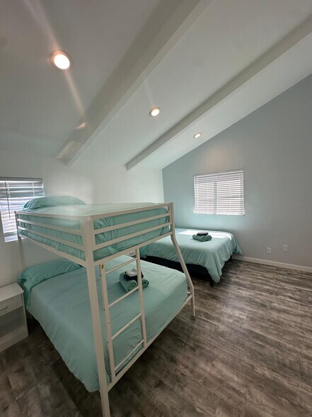 Building Photo - 3115 Strongs Dr