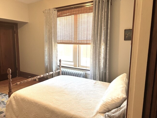 Building Photo - 3668 Wilmington Ave