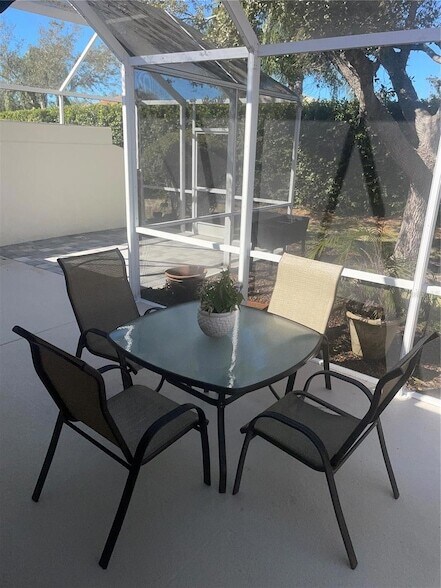 Building Photo - 7630 Pesaro Dr