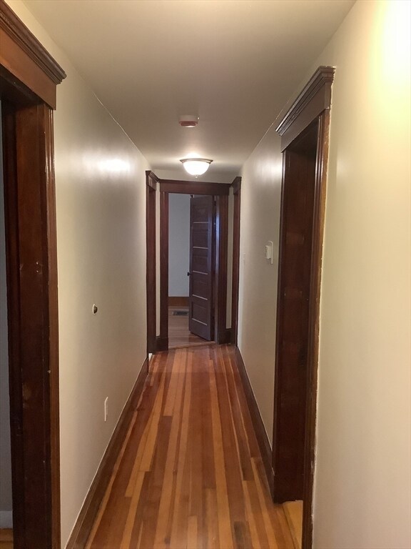 Building Photo - 19-21 Glendale St