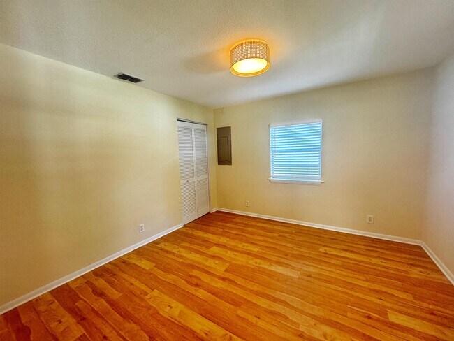 Building Photo - 63 Dumas St