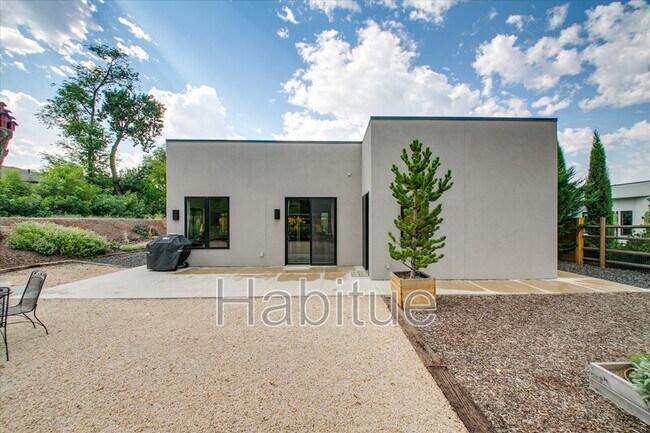 Building Photo - 6172 N Pierce Park Ln