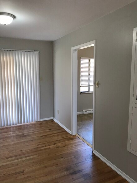 Building Photo - 7991 E Hampden Cir