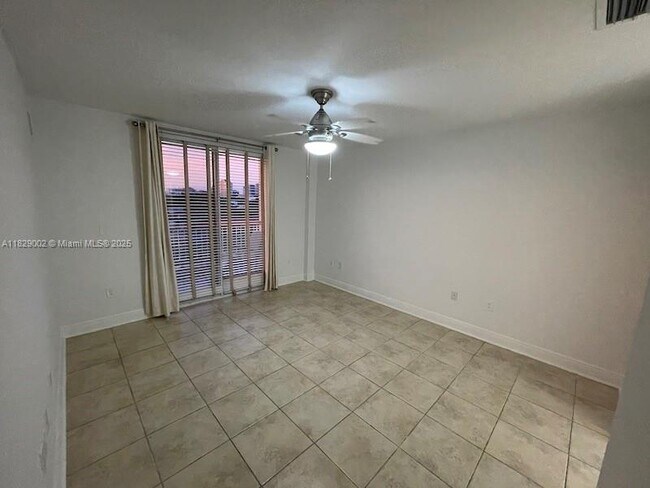 Building Photo - 2400 SW 27th Ave