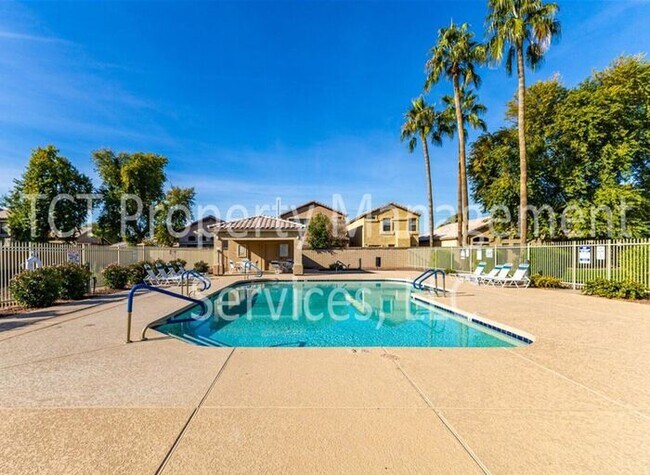 Building Photo - 3 Bedroom/2 Bath home in the gated community of Sunrise @ Harbor Shores