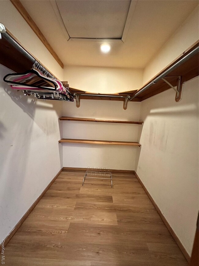 Building Photo - 14 Nagle Ln