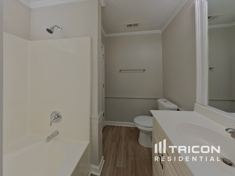 Building Photo - 8623 Treyburn Dr