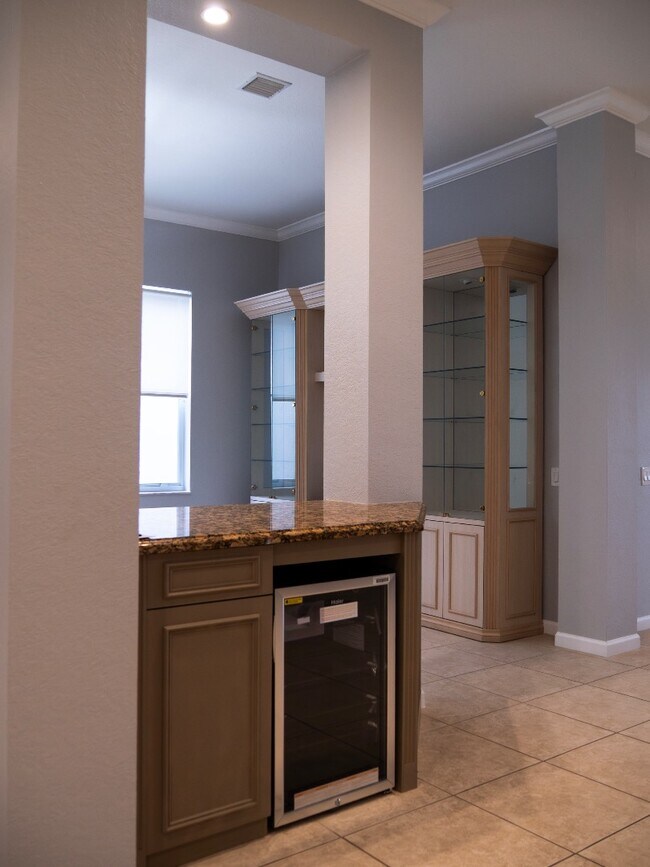 Building Photo - 2288 Quail Roost Dr