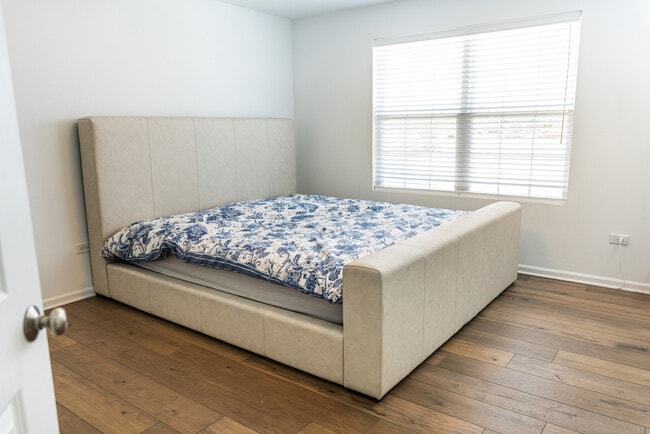 Building Photo - 9256 Harlowe Ln