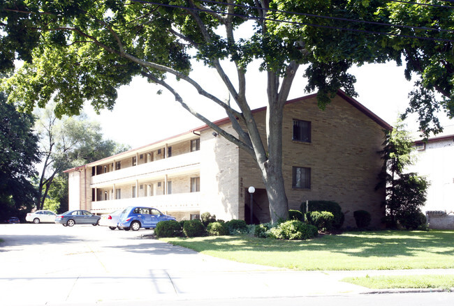 Building Photo - Ellet Complex