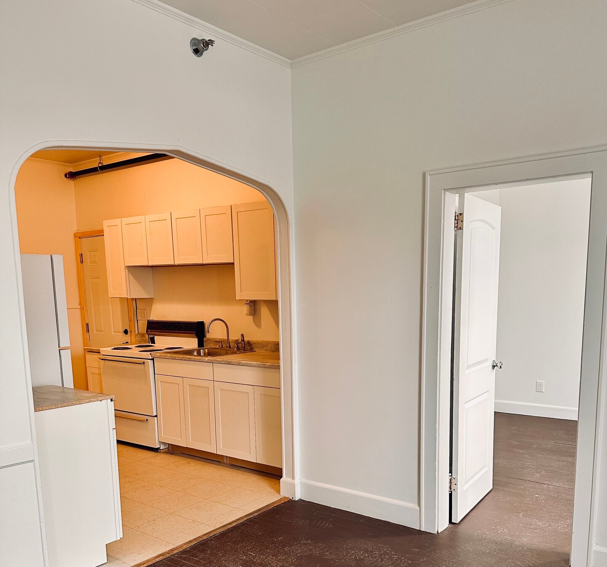 Living room into kitchen - 1214 Main St