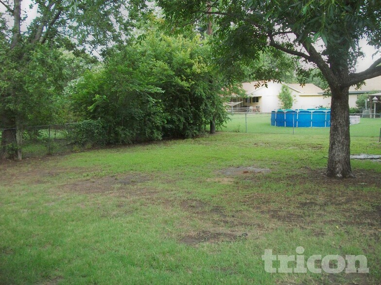 Building Photo - 3307 Hummingbird Ln
