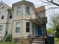 Building Photo - 1421 Grand Ave