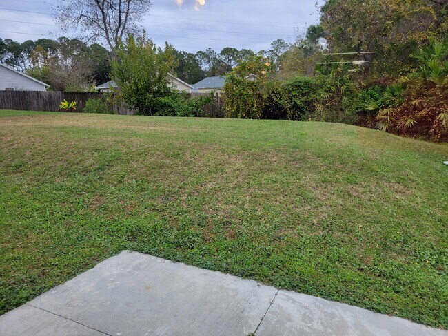 Building Photo - 1230 4 Mile Rd