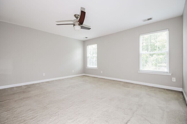 Building Photo - 233 Maywood Drive