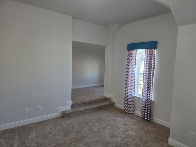 Building Photo - 5600 Snowberry Dr