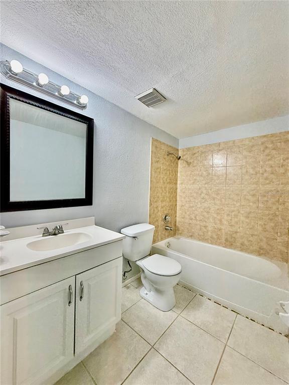 Building Photo - 2886 Somerset Park Dr