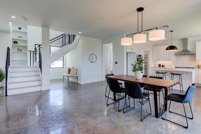 Building Photo - 14208 Fort Smith Trail