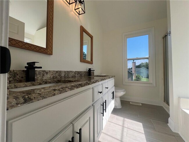 Building Photo - 130 Elk Grove Dr