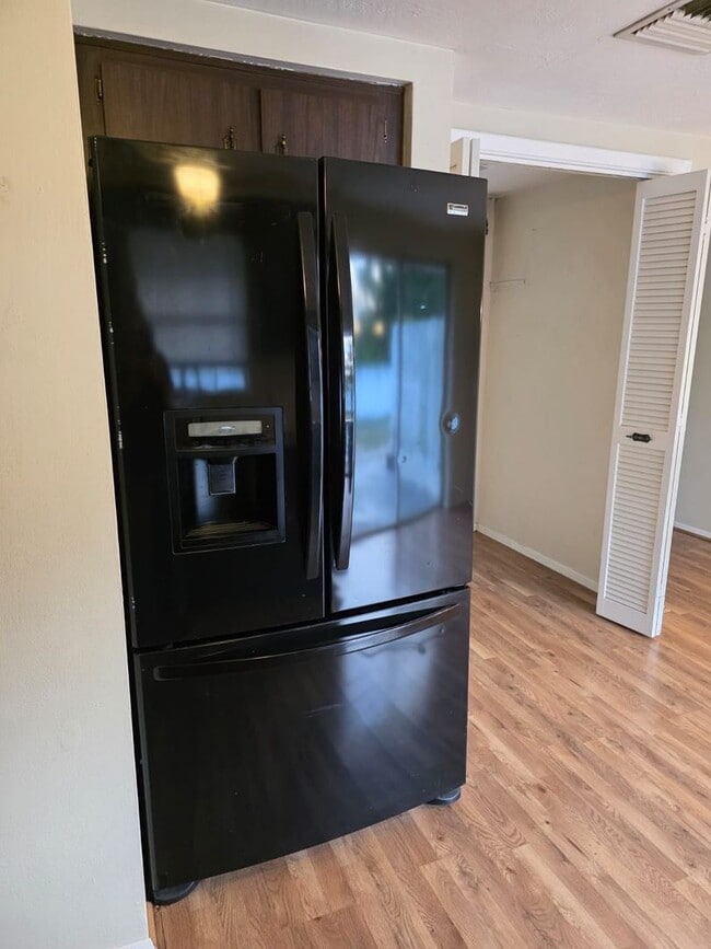Building Photo - Move-In Ready 2BR/2BA Home
