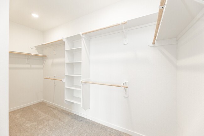 Building Photo - 31726 Wild Mdw Dr