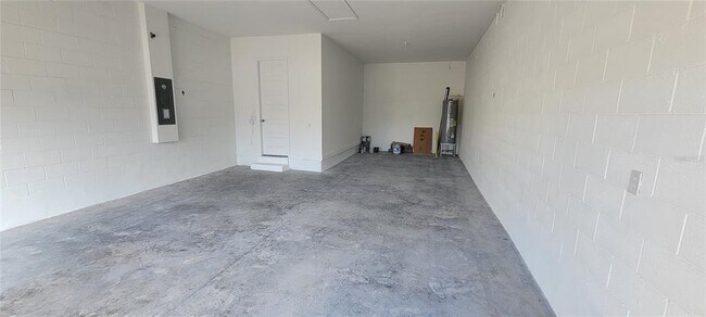 Building Photo - 9753 Lost Creek Dr