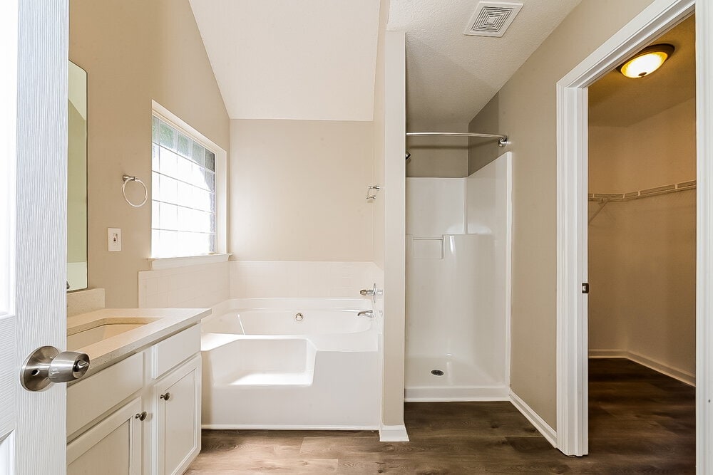 Building Photo - 130 Bellington Dr